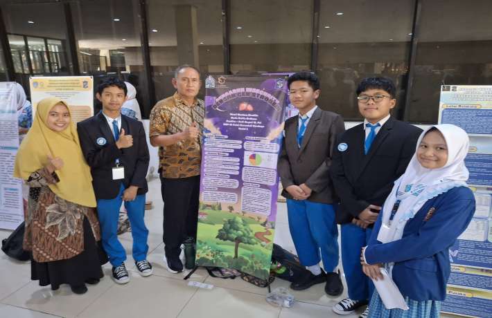 Juara Lomba Peneliti Pelajar Surabaya